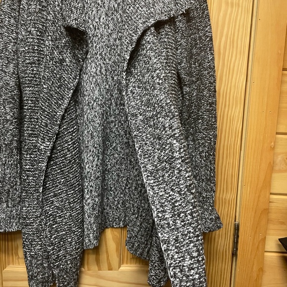 BNWOT cardigan sweater from modcloth - Picture 7 of 9